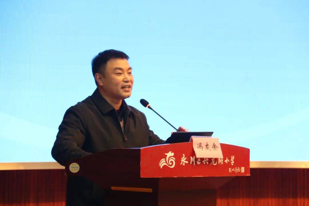 胡方指出,全市制定了中小学和学前教育有关评价的标准体系,制度