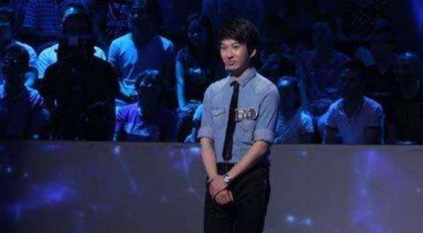 记忆大师郑才千19岁名扬海外称赢钱比吃饭容易