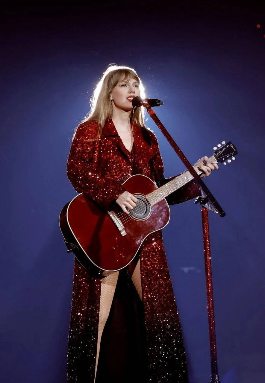 梦幻联动刘嘉玲现身霉霉taylorswift新加坡演唱会