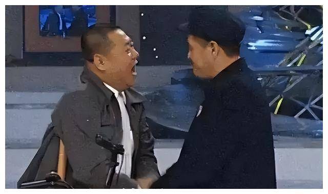 赵本山,范伟,从黄金搭档到"闹掰"的蜕变过程,为何如此?