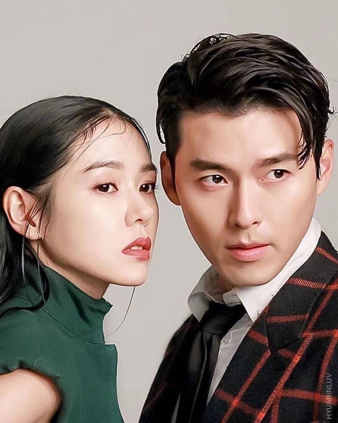 原创孙艺珍晒儿子的小胖手和小腿肉嘟嘟的甚是可爱还画了卡通画