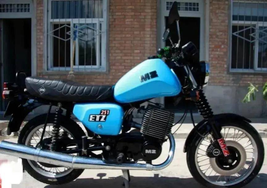 八十年代中,德,捷,日四款最具代表的摩托车,当年曾经叱咤风云_搜狐