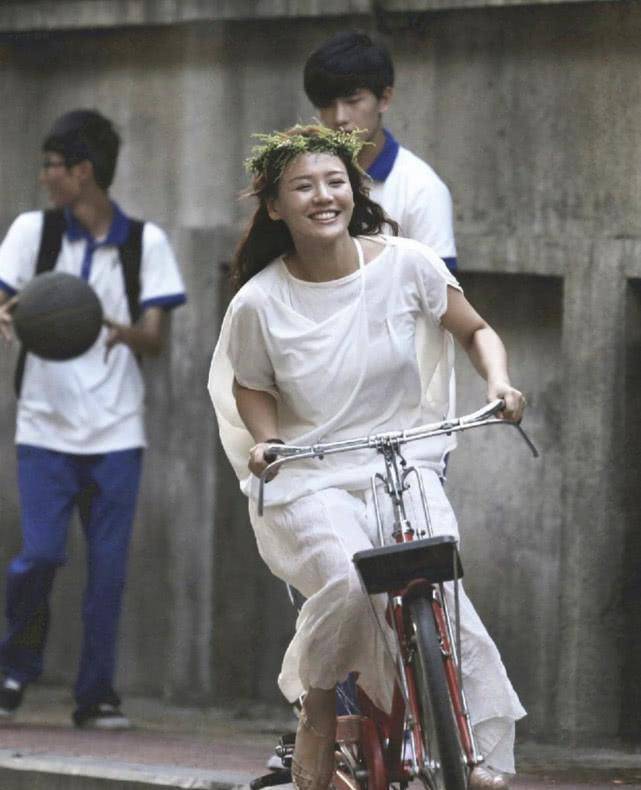 但是这段感情并没有走到最后,如今欧豪成了马思纯的前任,明星