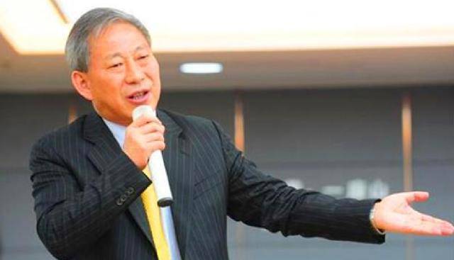 为夫妻,因生二胎丢掉饭碗,二胎长大后赚千亿回报_严介和_爱情_张云琴