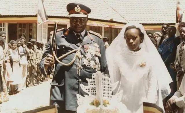 原创非洲总统向英国女王求婚把英国人给恶心坏了