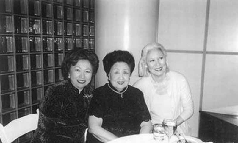 严氏三姐妹个个长寿,这或许与严家的良好基因有关,但更重要的,则是三