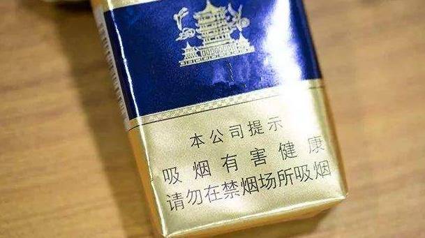 原创为证明抽烟无害英国公司每天让狗抽100支烟结果如何