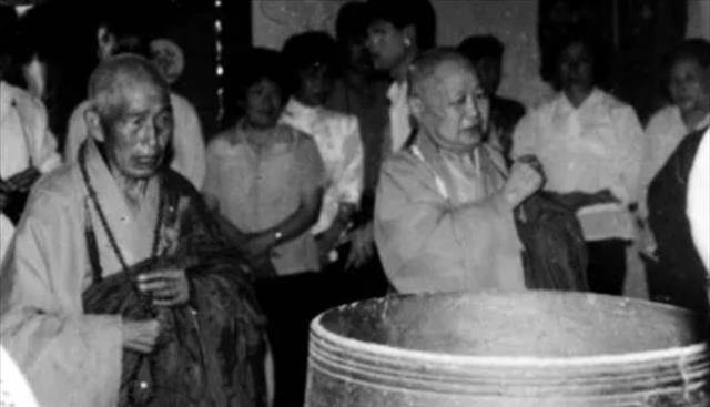 在倓虚法师之前,东北没有讲经的法师,时间久了,东北佛学水平就比较