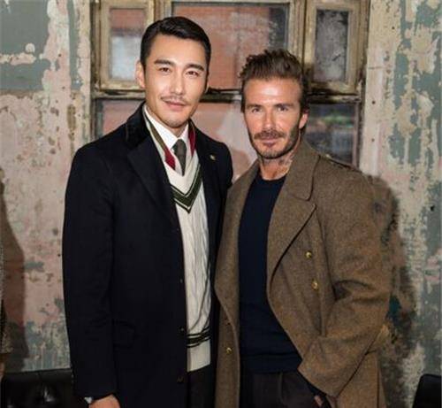 哥哥在狱中悔不当初,弟弟住750平大别墅生活滋润_胡东_胡兵_演艺圈