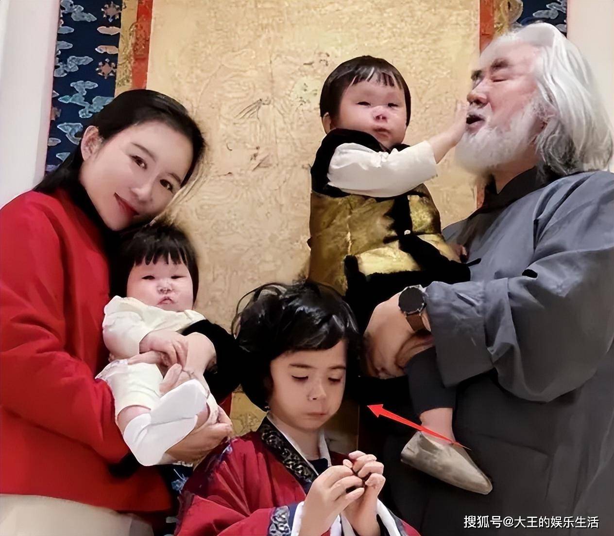 艺术追求:不断突破的创新张纪中的作品一直以其独特的审美风格和深刻