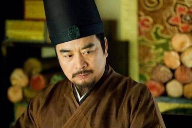 刘去宠爱陶望卿,她偶尔一些出格的举动,刘去也从不放在心上.