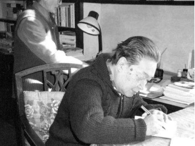 他80岁不顾世俗决定续弦,携手相伴12年,临终嘱咐:要与原配合葬_冯亦代