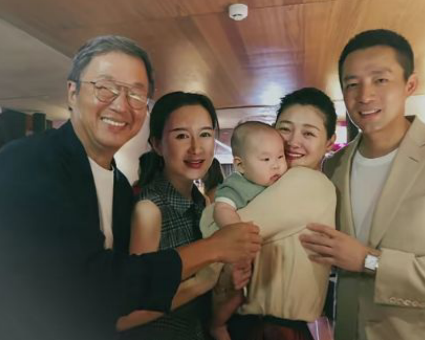 张纪中这情史真精彩啊和前妻互殴3婚4子72岁还能生