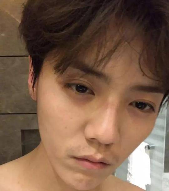 是非多,因为鹿晗太火了,很多羡慕嫉妒恨的网友就涌现出来,各种黑鹿晗