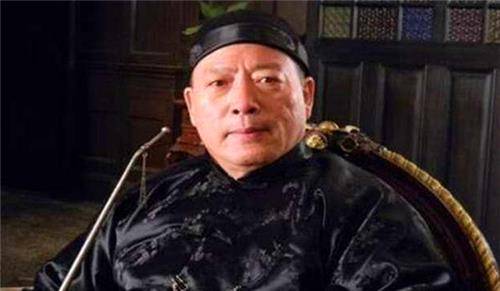 原创青帮真正的老大杜月笙见了他要磕头黄金荣见了他要鞠躬叫师父