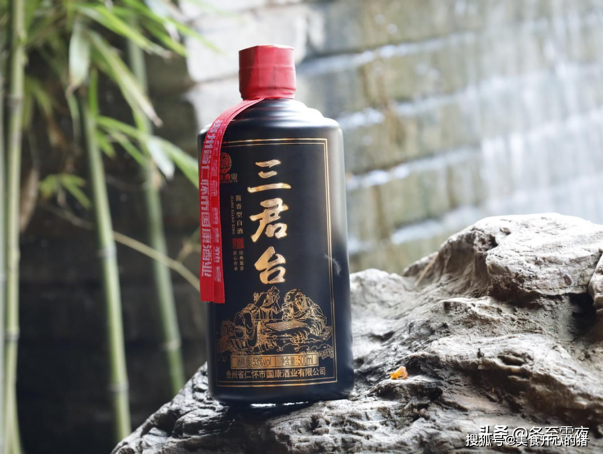 农村酒鬼爱喝的3大口粮酒都是100纯粮佳酿有你喝过的吗