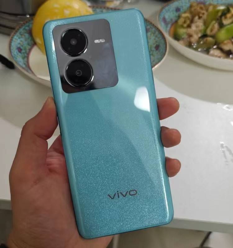 原创vivo拒绝高价低配60000mah44w60万跑分256gb版仅1149元