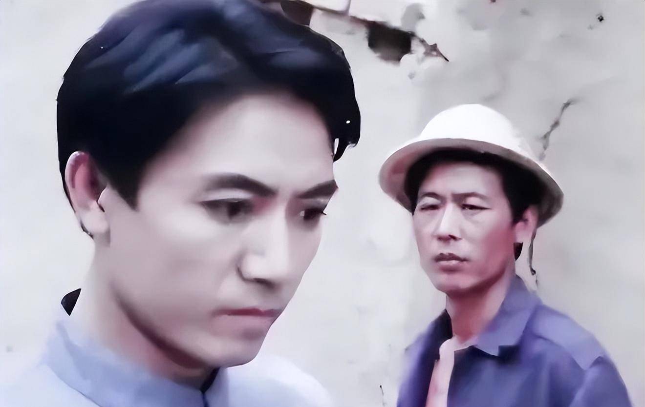 这5位"大器晚成"的中年男演员,打了多少"流量小生"的脸_靳东_刘奕君