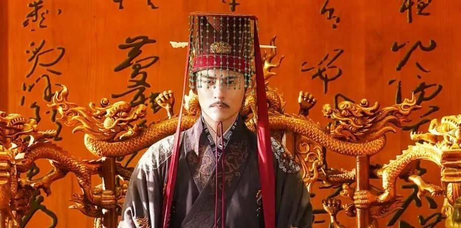 原创以讹诈天子打劫诸侯名震天下竟被称之为绝世无赖的枭雄