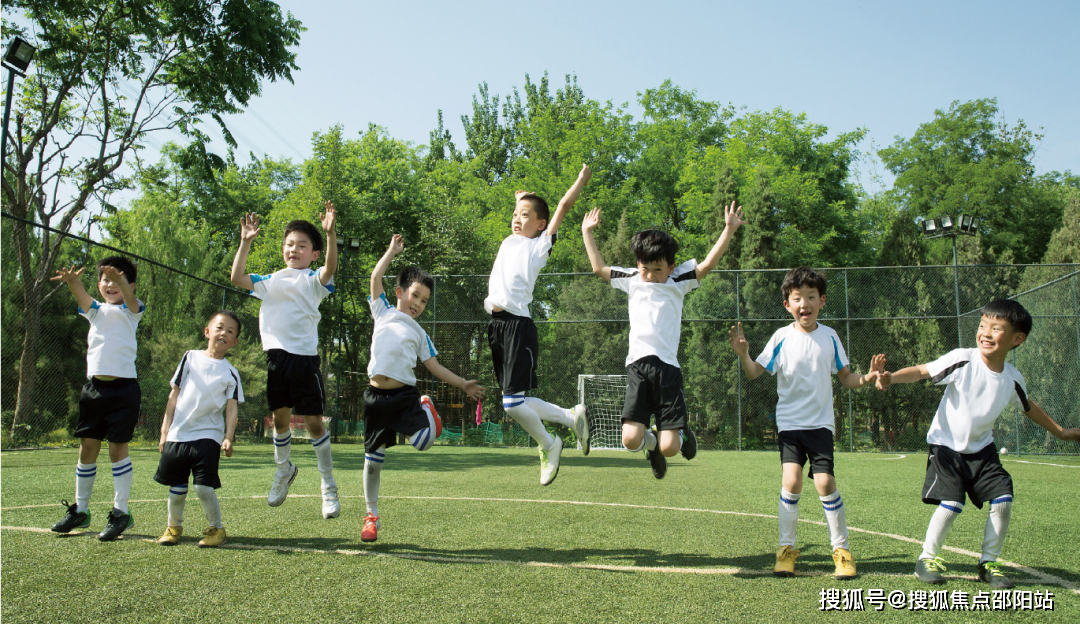 深圳龙华卓越珺奕府带什么学校几号地铁站深圳卓越珺奕府售楼处地址在