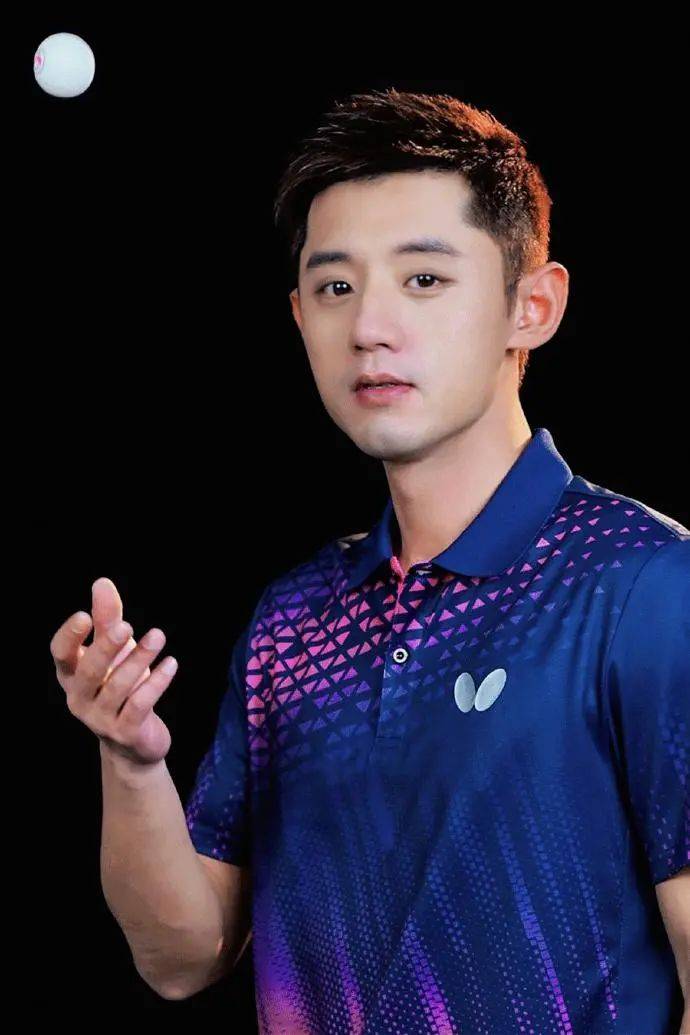 我国体坛4大颜值超高的黄金剩男:各有各的命运悲欢_孔令辉_鲍春来_国