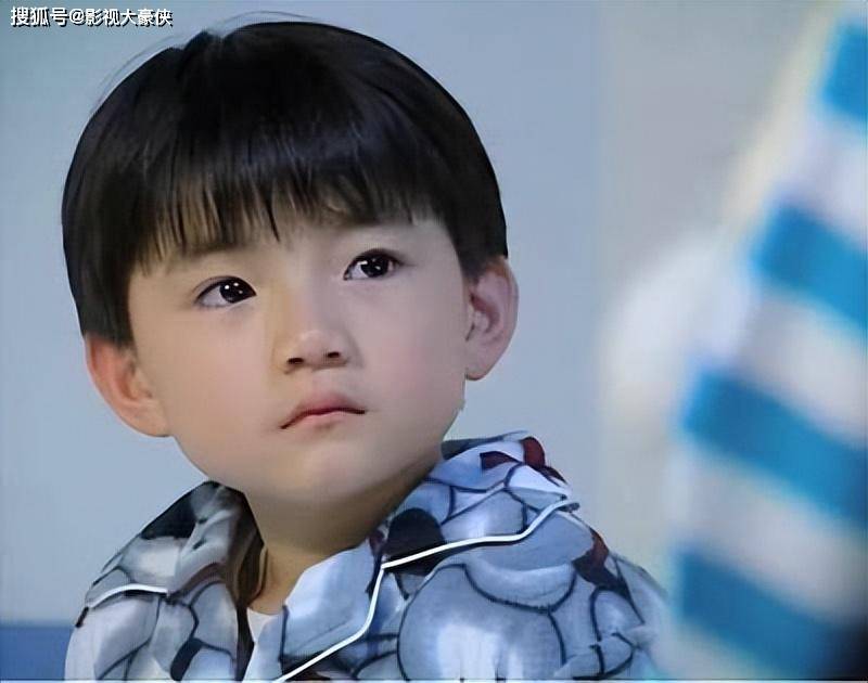 王欣逸当年因在《海豚湾恋人》中的精彩演出被广大网友所熟知,之后