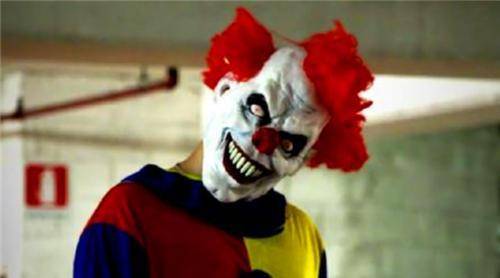 而且还是第一个患有精神分裂的连环杀手,虽然他的事迹不如开膛手杰克