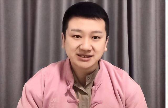 李寅飞直播说金霏的相声大部分我写的全国的社团都用我的作品