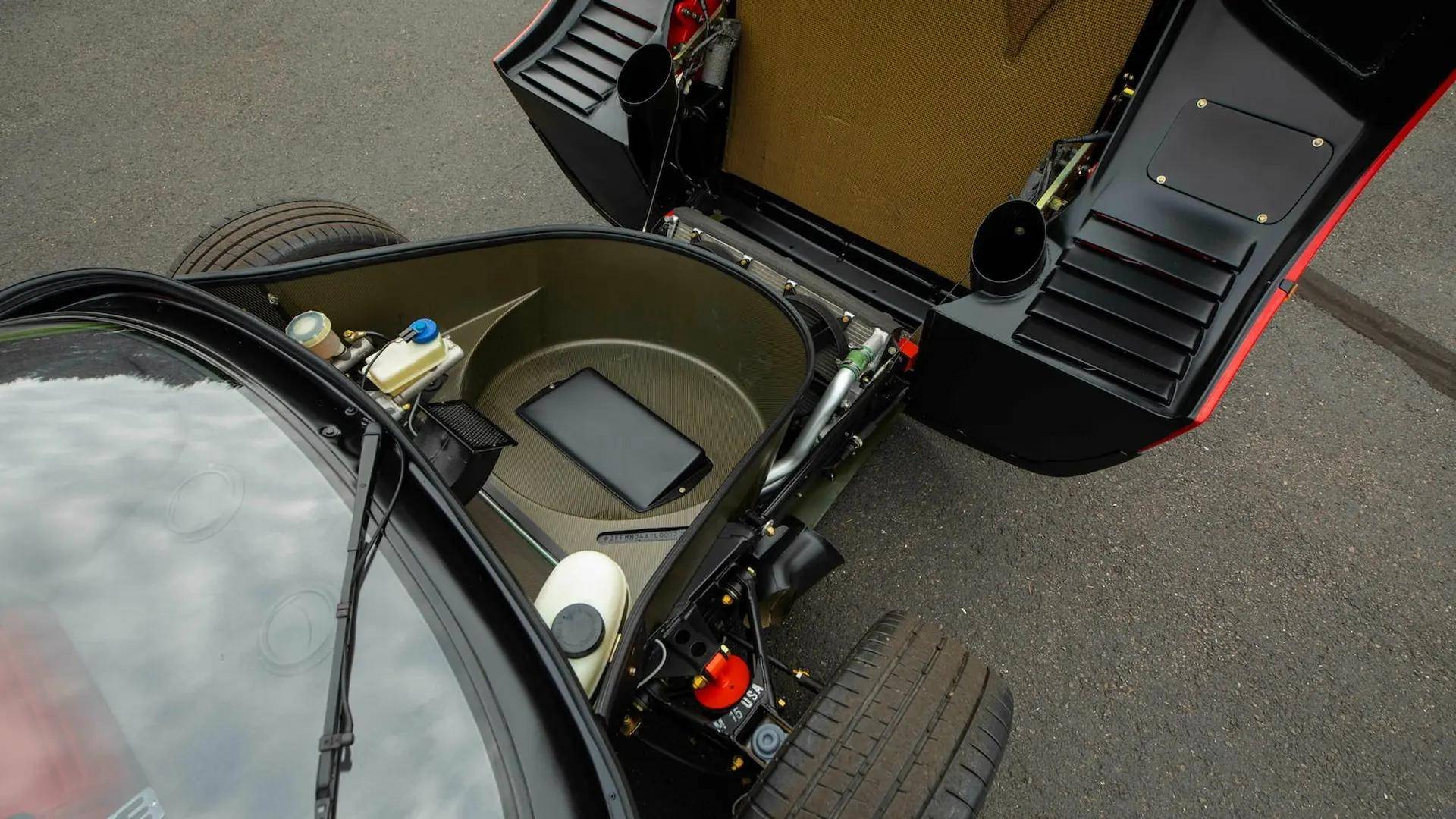 如此干净的法拉利 f40 即将在 mecum 蒙特雷拍卖_搜狐汽车_搜狐网