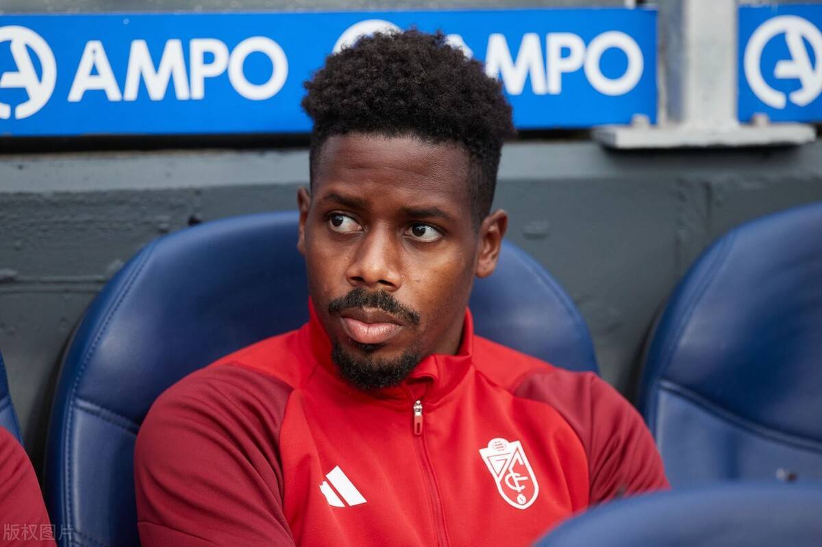 原创代替晏新力的申花新外援能成为中超第一右后卫吗