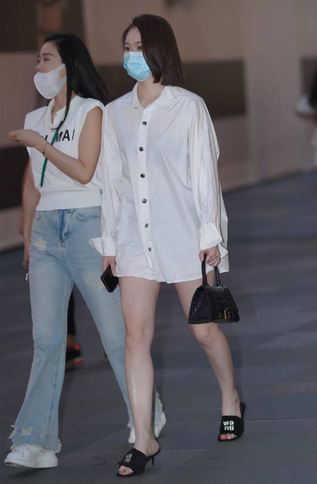 时髦大方的穿搭,清爽怡人相当耐看_女生_衬衣_显得