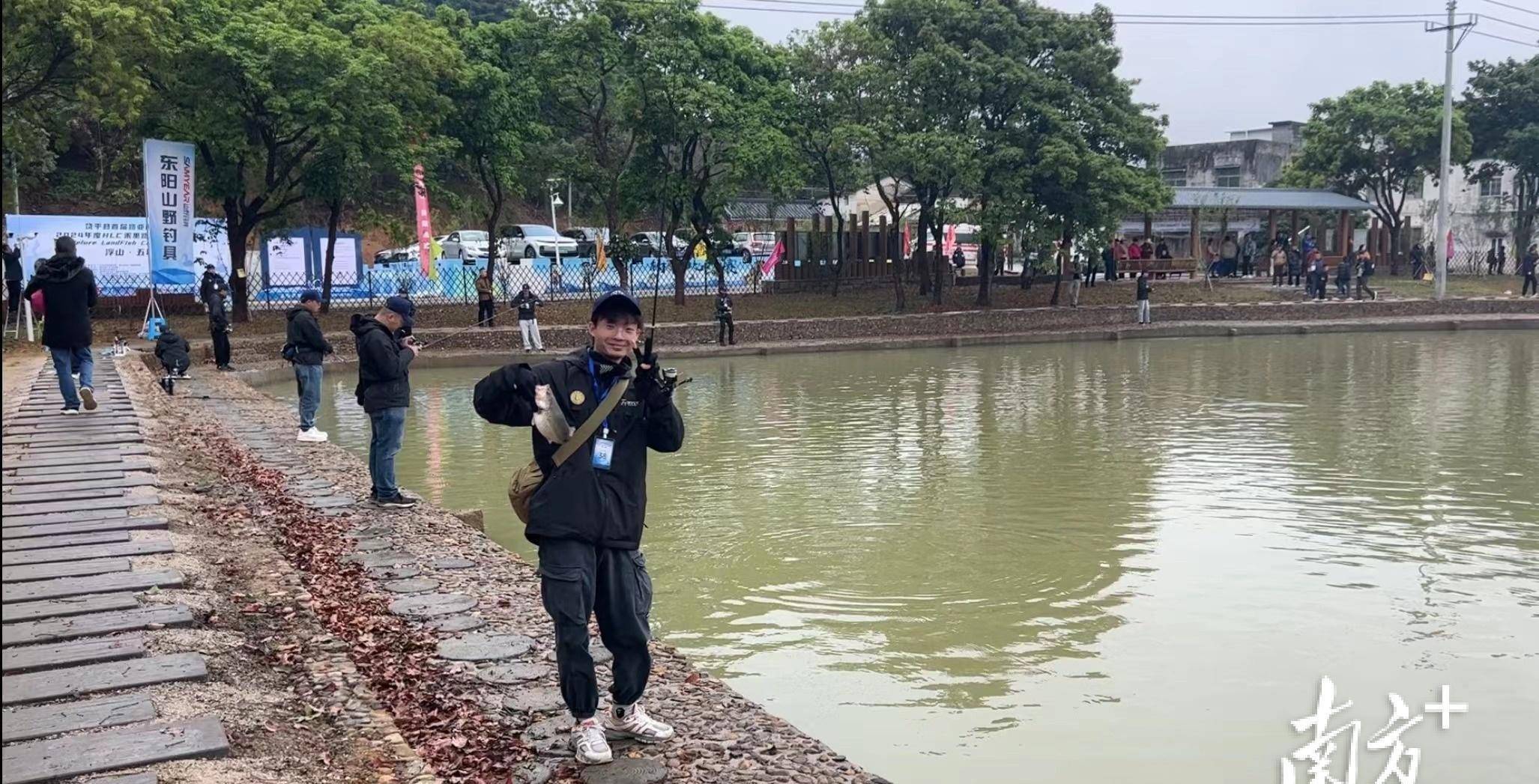 原创玩转水上高尔夫饶平县首届路亚邀请赛举办冠军是