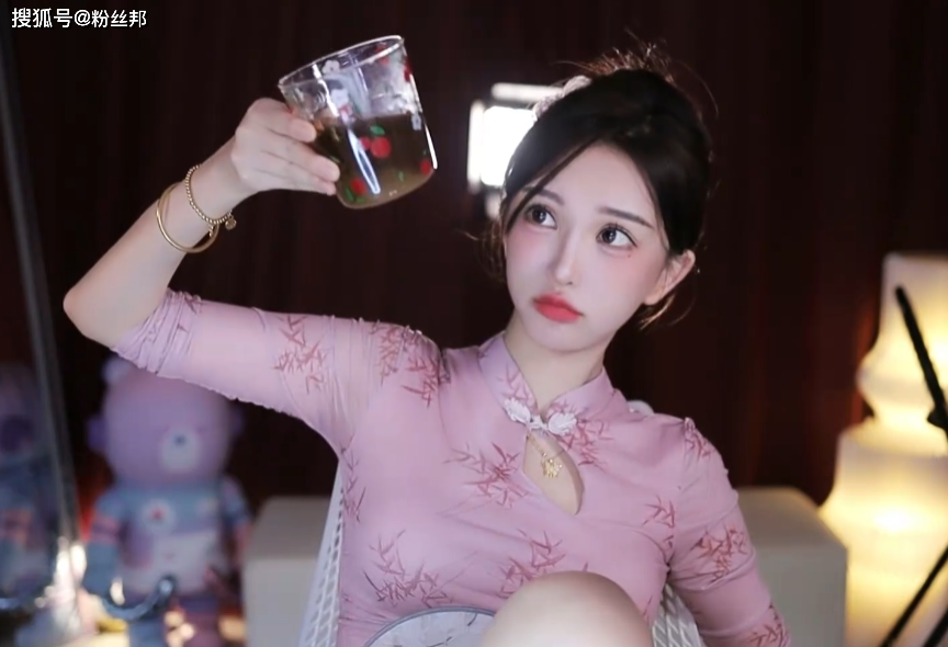 原创只喜欢技术好的南妹儿自曝恋爱史算上网恋谈了几十个男友