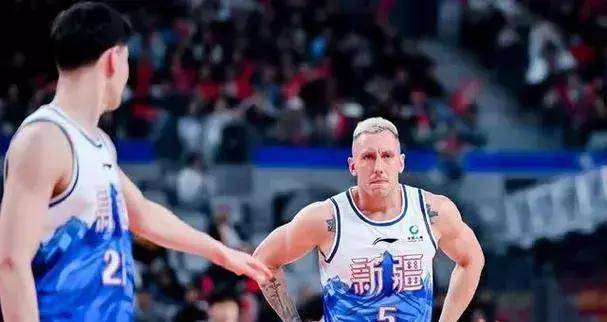 原创琼斯33分19篮板新疆战胜北控裁判宋厚禄的主场哨让人一声叹息