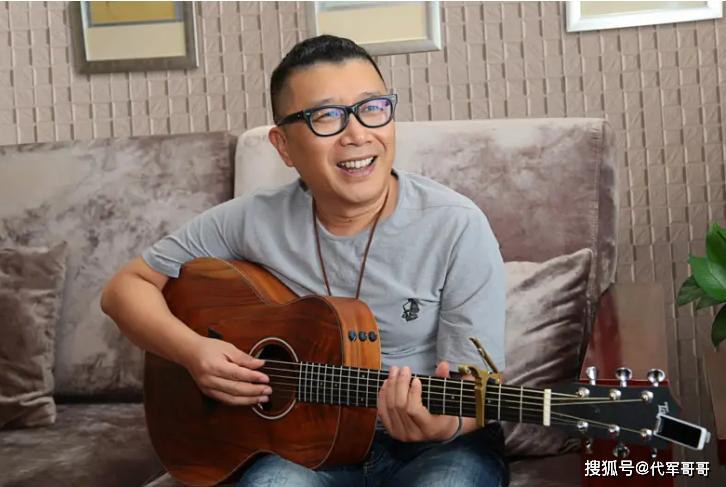 原创当红时却消失的10位歌手有人离世有人出家有人被骗千万