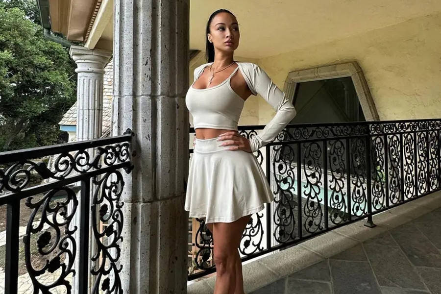 nba球星格林晒近照,交往大17岁单亲妈妈,女友身材抢镜成亮点