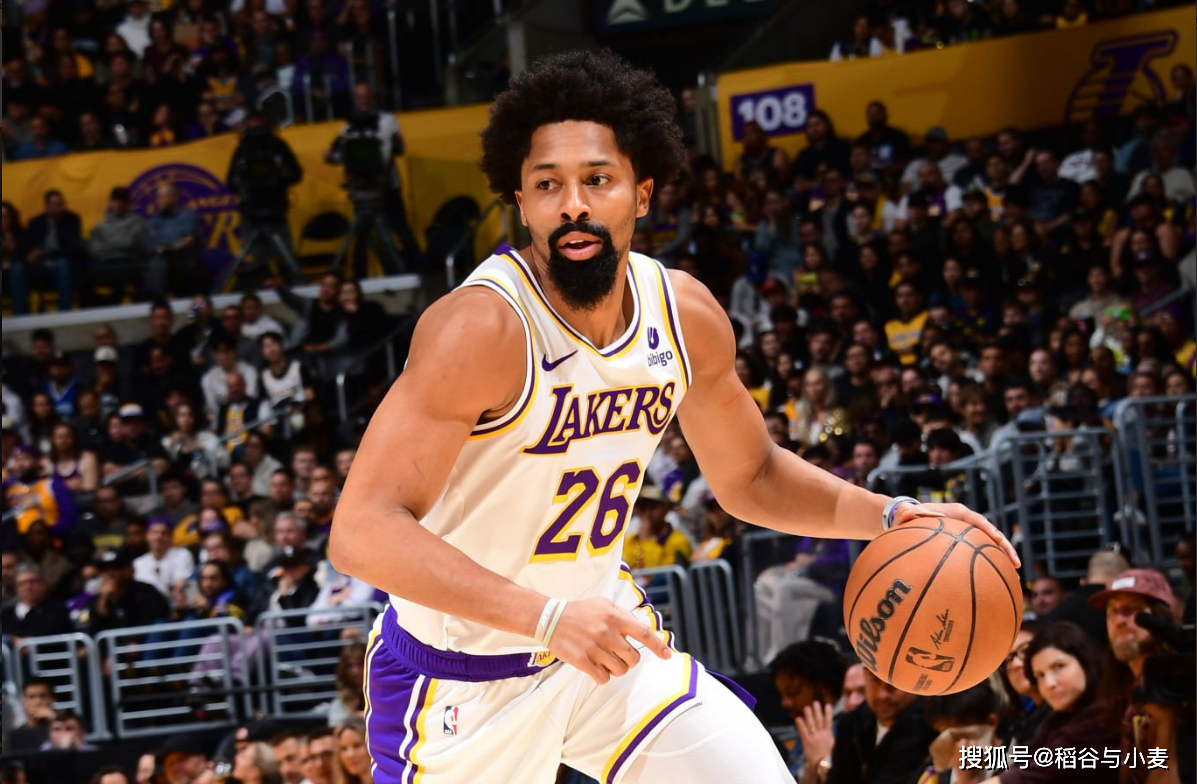 但是球队的替补后场新援斯潘塞-丁威迪(spencer dinwiddie)还是没有