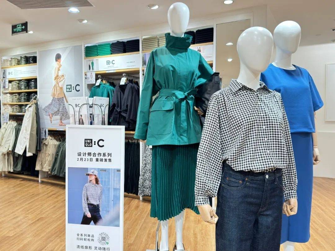 上新来优衣库南京西路全球旗舰店体验花漾变美