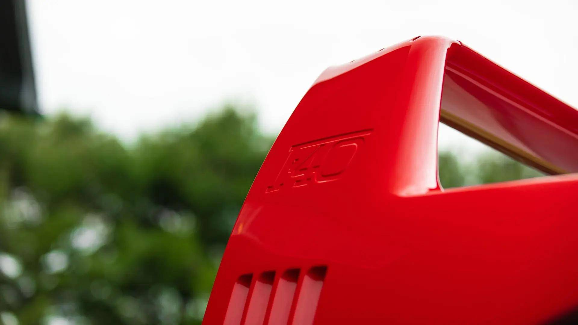 如此干净的法拉利 f40 即将在 mecum 蒙特雷拍卖_搜狐汽车_搜狐网