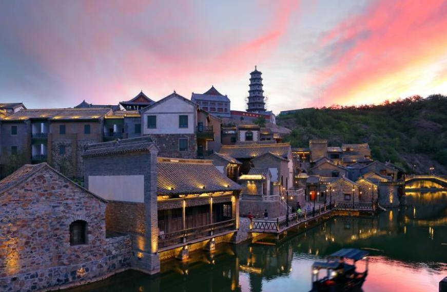 北京又一"假古镇"走红,耗资45亿建成,有京城"小乌镇"之称_旅游_景区