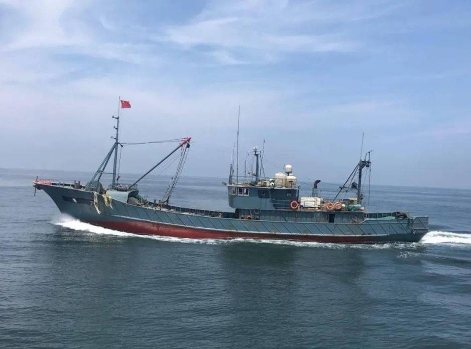 第一枪界定无效,台媒称我渔船驶入台岛6海里,台海巡认怂不出来