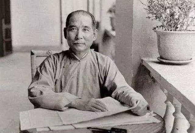 发妻,离婚时只简单回复一个字,独自生活到了85岁_卢慕贞_丈夫_宋庆龄