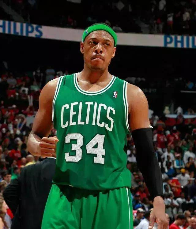 是个狠人!皮尔斯爆料曾被捅11刀真相,3天出院,18天重返训练场