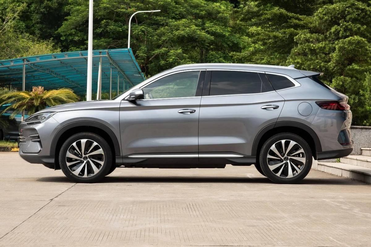 比老款官降3万,比亚迪价格战再推荣耀版,是suv!_搜狐汽车_搜狐网