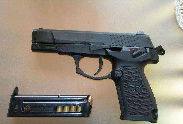 子弹的费用为何要由犯人承担?