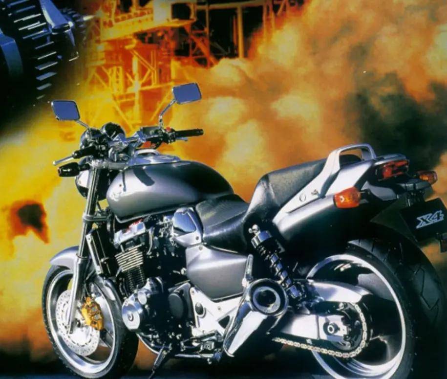 不一样的动力巡航——honda x4_搜狐汽车_搜狐网