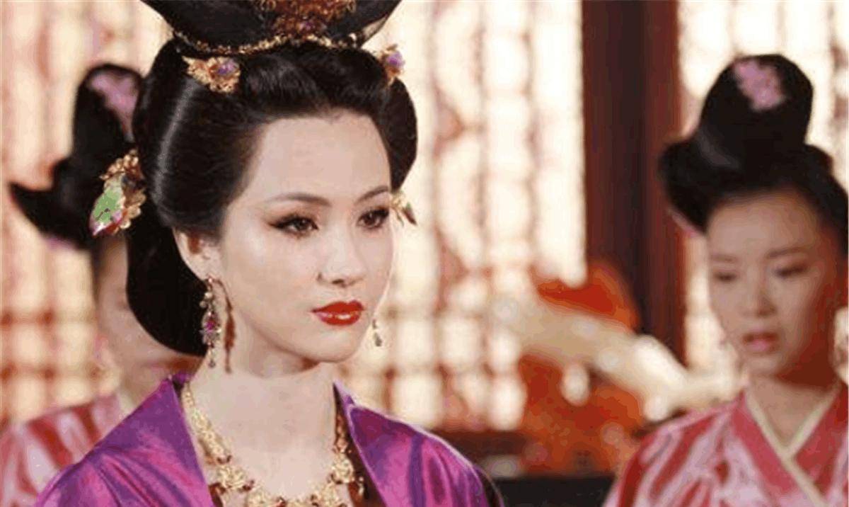 原创张丽华10岁进宫16岁被宠幸23岁晋贵妃30岁却遭斩杀