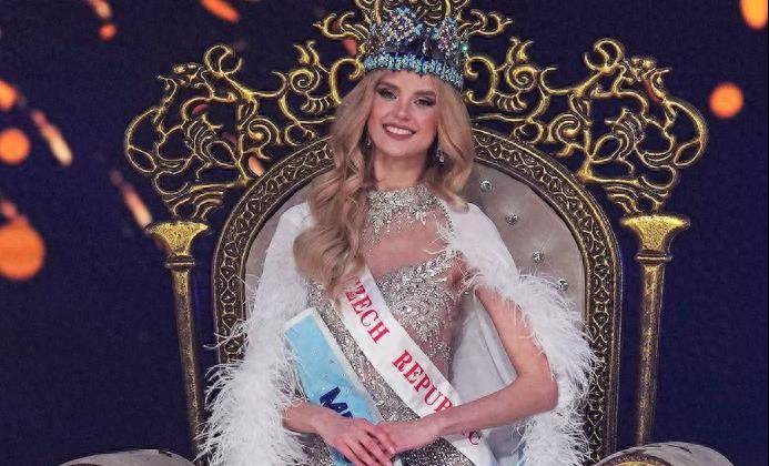 世界小姐选美大赛,获胜者是来自捷克的23岁模特克里斯蒂娜·皮斯科娃