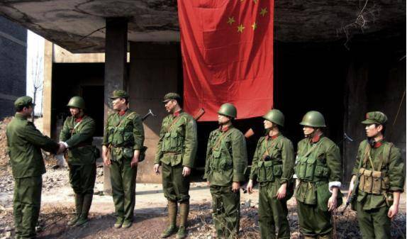 原创昆明军区第13军强行渡河我军西线作战大胜歼敌5000余人