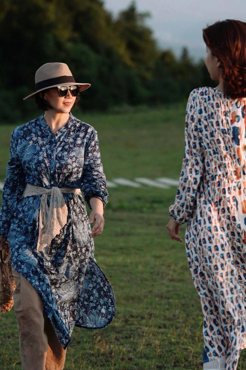 原创中国大妈的出游穿搭三件套曾经有多土气现在就能有多高级